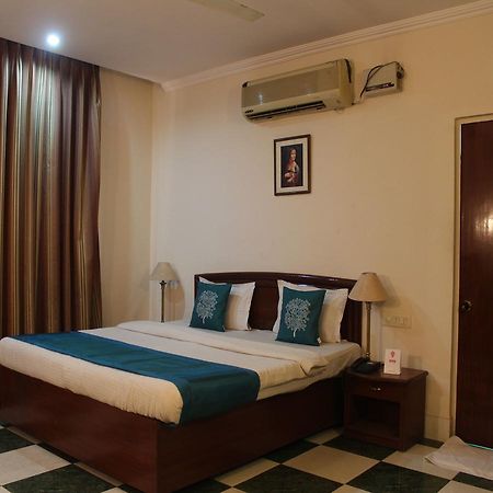 Oyo 5232 Kwality Hotel Dehradun Zewnętrze zdjęcie