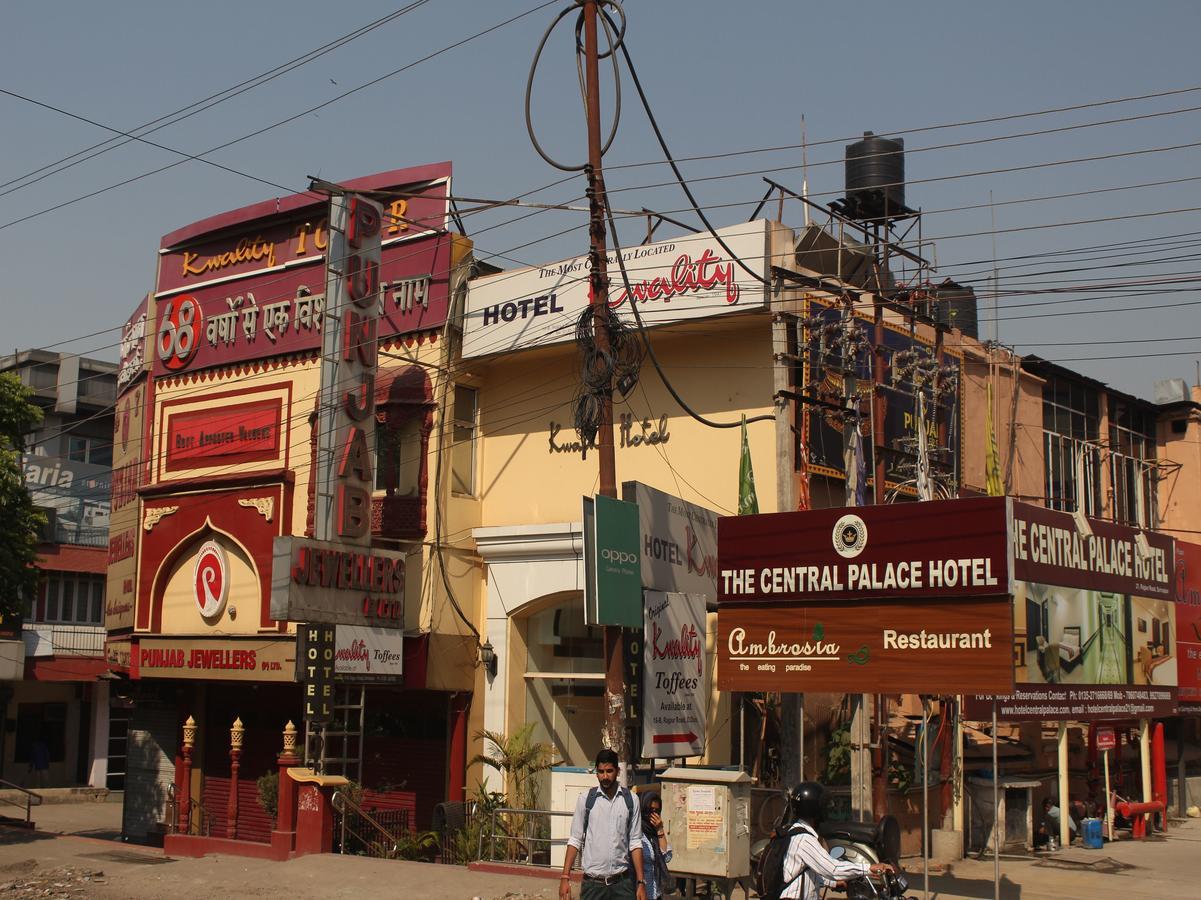 Oyo 5232 Kwality Hotel Dehradun Zewnętrze zdjęcie