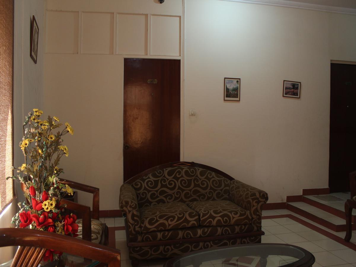 Oyo 5232 Kwality Hotel Dehradun Zewnętrze zdjęcie