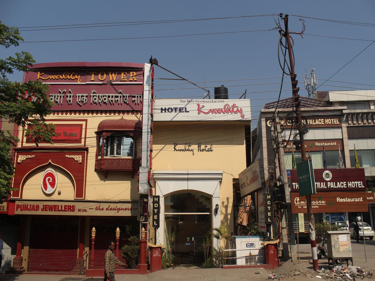 Oyo 5232 Kwality Hotel Dehradun Zewnętrze zdjęcie