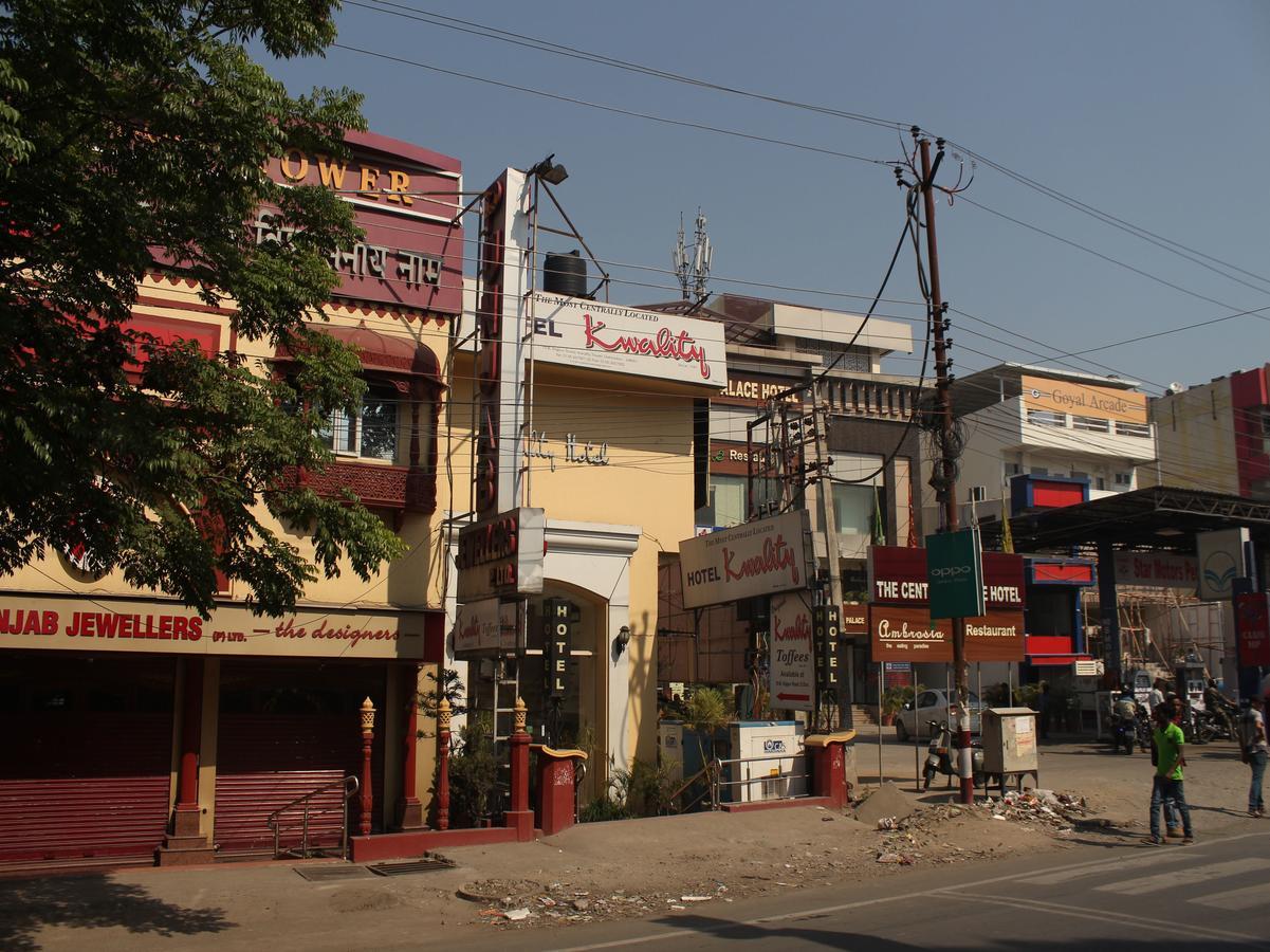 Oyo 5232 Kwality Hotel Dehradun Zewnętrze zdjęcie