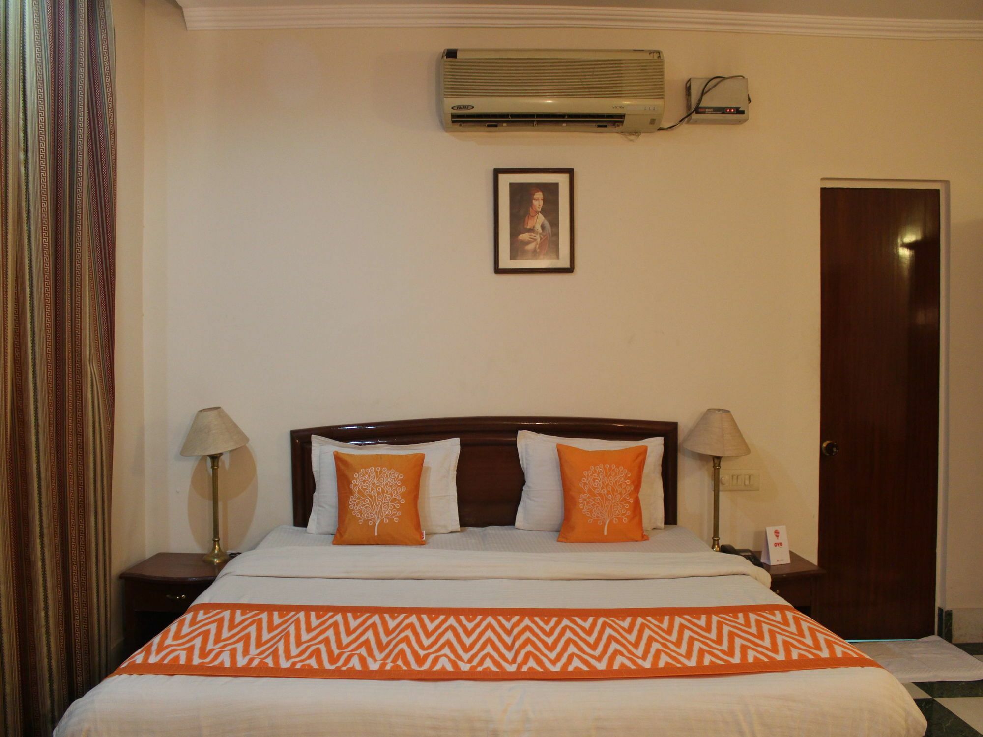 Oyo 5232 Kwality Hotel Dehradun Zewnętrze zdjęcie
